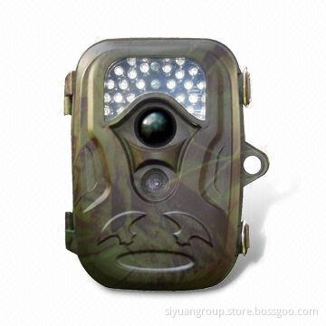 IR Trail Camera with Color Viewer LCD, Measures 14 x 9 x 6cm